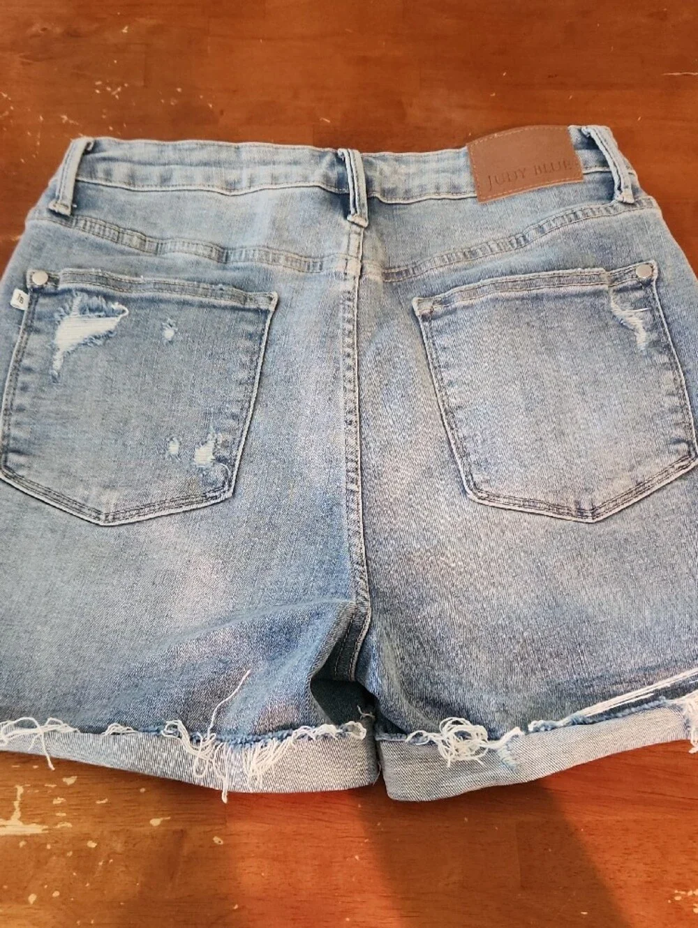 Judy Blue High Rise Distressed Cuffed Cutoff Denim Shorts light wash Size L
